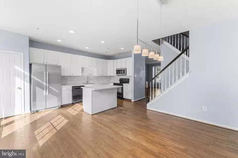 Entry Way - 9723 Luguna Rd, Middle River, MD 21220 photo 2 of 3