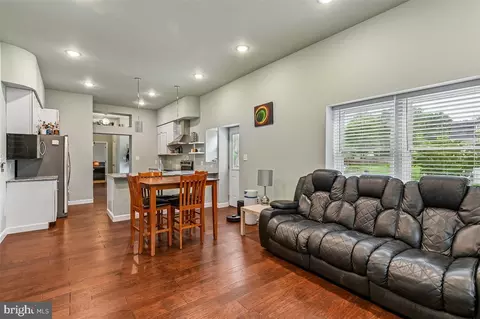 Entry Way - 4316 Spencer St, Halethorpe, MD 21227 photo 1 of 3