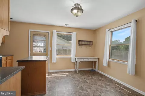 Entry Way - 18 Torque Way, Middle River, MD 21220 photo 3 of 9