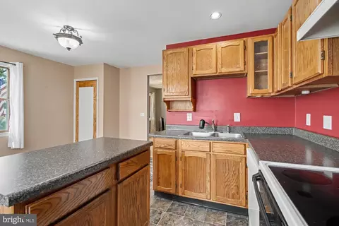 Kitchen - 18 Torque Way, Middle River, MD 21220 photo 3 of 3