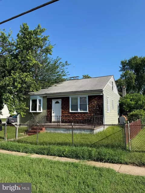 Exterior - 210 3rd Ave, Halethorpe, MD 21227 photo 4 of 4
