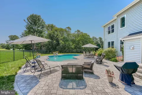 Exterior - 4802 Bart Allen Ln, Baldwin, MD 21013 photo 9 of 16