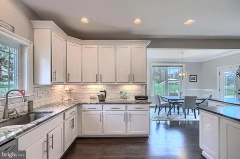 Kitchen - 4802 Bart Allen Ln, Baldwin, MD 21013 photo 8 of 10