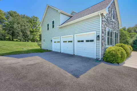 Exterior - 4802 Bart Allen Ln, Baldwin, MD 21013 photo 7 of 16