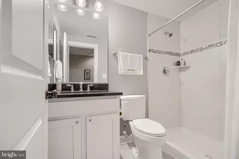 Bath - 4802 Bart Allen Ln, Baldwin, MD 21013 photo 11 of 11
