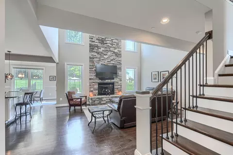 Entry Way - 4802 Bart Allen Ln, Baldwin, MD 21013 photo 4 of 9