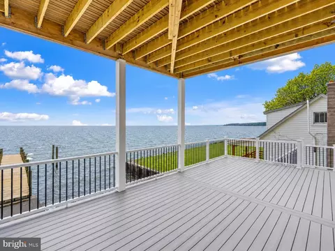 Exterior - 8823 Chesapeake Ave, Sparrows Point, MD 21219 photo 3 of 4