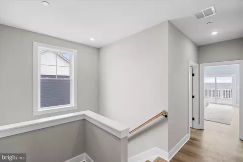 Entry Way - 8823 Chesapeake Ave, Sparrows Point, MD 21219 photo 3 of 5