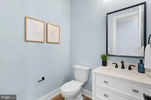 Entry Way - 8823 Chesapeake Ave, Sparrows Point, MD 21219 photo 2 of 5