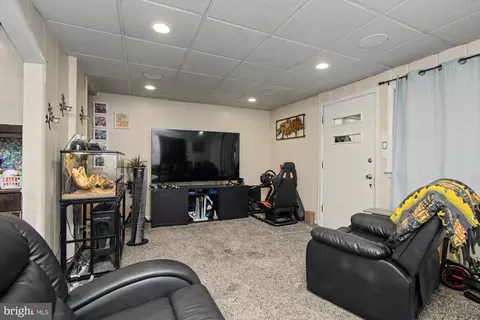 Entry Way - 14 Torque Way, Middle River, MD 21220 photo 2 of 2