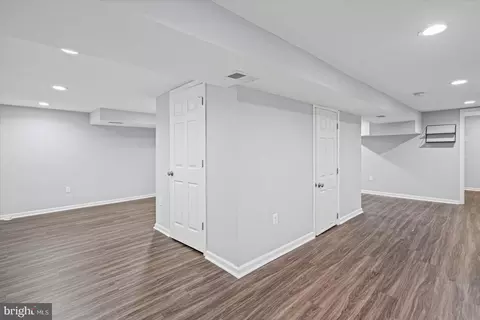 Entry Way - 1225 Greystone Rd, Halethorpe, MD 21227 photo 4 of 5