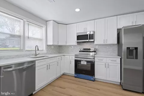 Kitchen - 1404 Spring Ave, Rosedale, MD 21237 photo 2 of 2