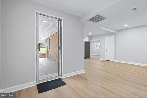 Entry Way - 1404 Spring Ave, Rosedale, MD 21237 photo 3 of 6