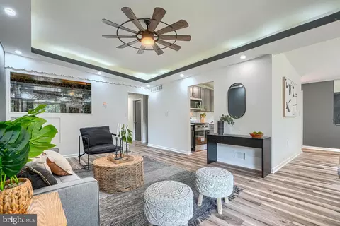 Entry Way - 6821 Barnett Rd, Baltimore, MD 21239 photo 1 of 2