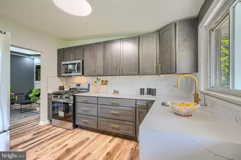Kitchen - 6821 Barnett Rd, Baltimore, MD 21239 photo 2 of 5