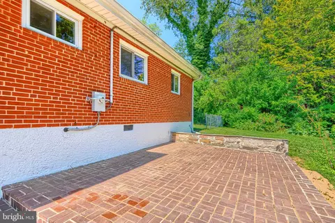 Exterior - 6821 Barnett Rd, Baltimore, MD 21239 photo 3 of 6