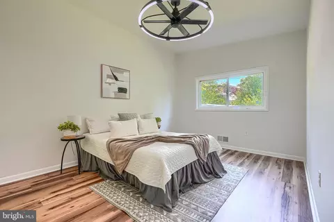 Bedroom - 6821 Barnett Rd, Baltimore, MD 21239 photo 1 of 6
