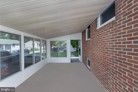 Exterior - 4516 E Joppa Rd, Perry Hall, MD 21128 photo 4 of 5