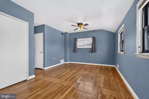 Bedroom - 2032 Ormand Rd, Dundalk, MD 21222 photo 2 of 5