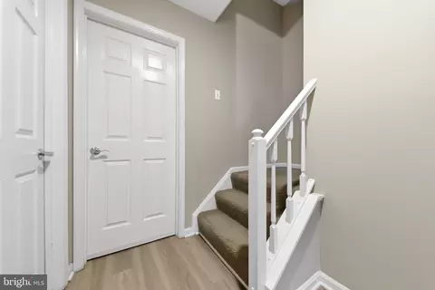 Entry Way - 534 Kinsale, Timonium, MD 21093 photo 4 of 4