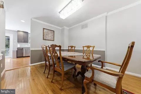 Dining - 534 Kinsale, Timonium, MD 21093 photo 1 of 4