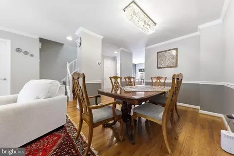 Dining - 534 Kinsale, Timonium, MD 21093 photo 3 of 4