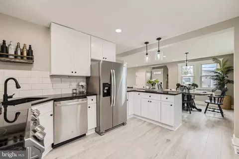 Kitchen - 822 Wise Ave, Dundalk, MD 21222 photo 2 of 4