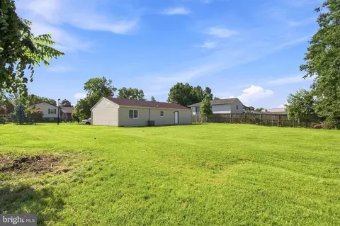 Exterior - 2516 Maple Rd, Sparrows Point, MD 21219 photo 4 of 5