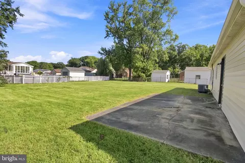Exterior - 2516 Maple Rd, Sparrows Point, MD 21219 photo 2 of 5
