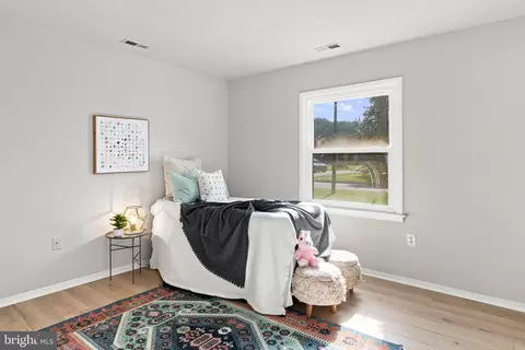 Bedroom - 2516 Maple Rd, Sparrows Point, MD 21219 photo 4 of 12