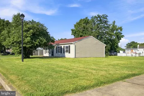 Exterior - 2516 Maple Rd, Sparrows Point, MD 21219 photo 1 of 5