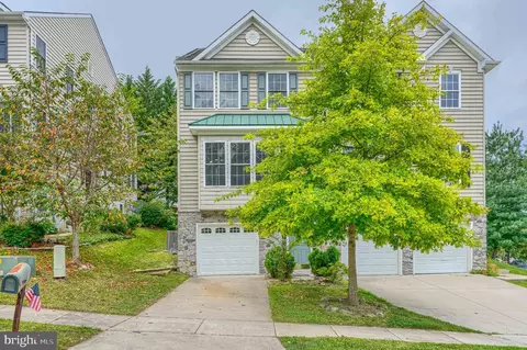4 Carmichael Ct, Catonsville, MD 21228
