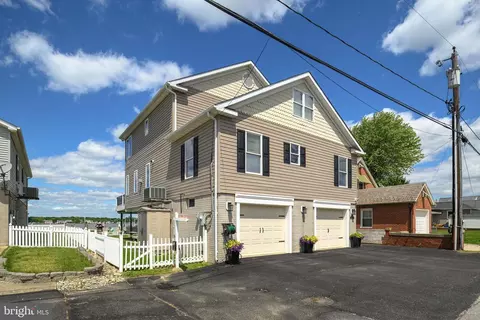 Exterior - 7112 River Drive Rd, Sparrows Point, MD 21219 photo 4 of 12