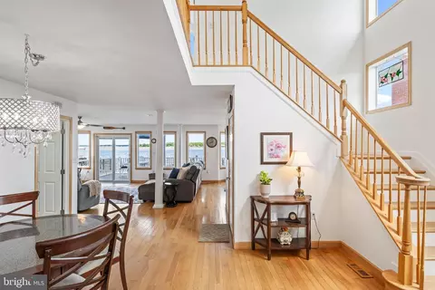 Entry Way - 7112 River Drive Rd, Sparrows Point, MD 21219 photo 4 of 8