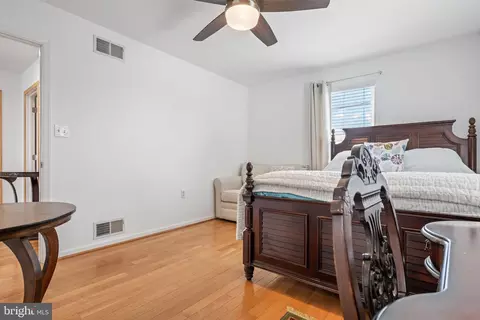 Bedroom - 7112 River Drive Rd, Sparrows Point, MD 21219 photo 2 of 8