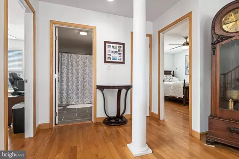 Entry Way - 7112 River Drive Rd, Sparrows Point, MD 21219 photo 5 of 8