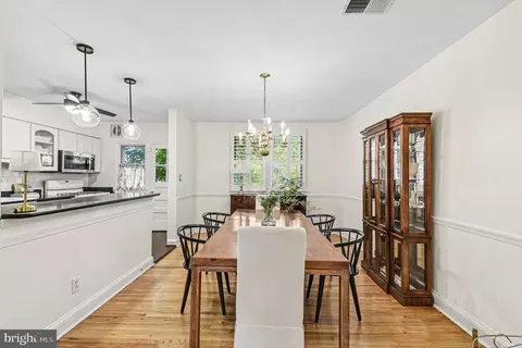 Dining - 92 Murdock Rd, Baltimore, MD 21212 photo 2 of 4