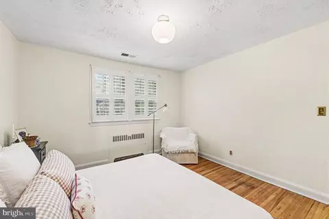 Bedroom - 92 Murdock Rd, Baltimore, MD 21212 photo 2 of 5