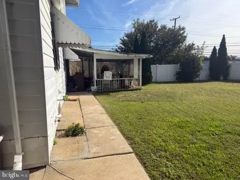 Exterior - 7423 N Point Rd, Edgemere, MD 21219 photo 7 of 8
