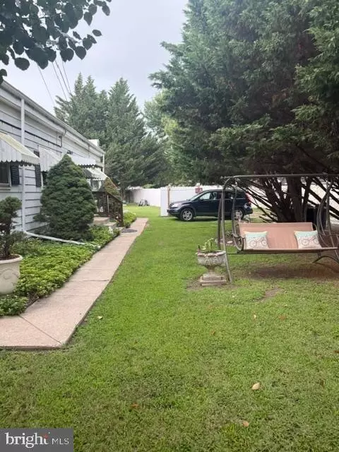Exterior - 7423 N Point Rd, Edgemere, MD 21219 photo 2 of 6