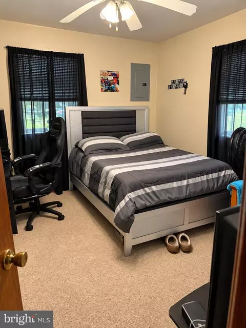 Bedroom - 7423 N Point Rd, Edgemere, MD 21219 photo 2 of 4