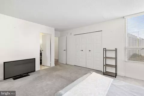 Bedroom - 205 E Joppa Rd #602, Towson, MD 21286 photo 6 of 7