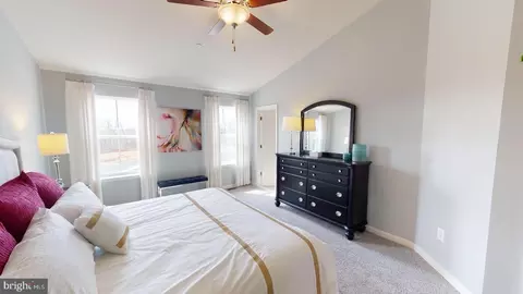 Bedroom - 11262 Davisar Rd, White Marsh, MD 21162 photo 1 of 10