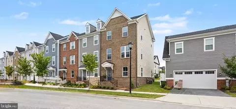 6416 Falconwood St, Middle River, MD 21220