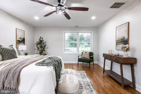 Bedroom - 1807 Sutton Ave, Halethorpe, MD 21227 photo 2 of 4