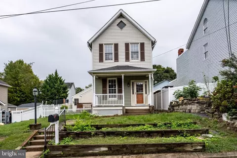 Exterior - 1807 Sutton Ave, Halethorpe, MD 21227 photo 2 of 9