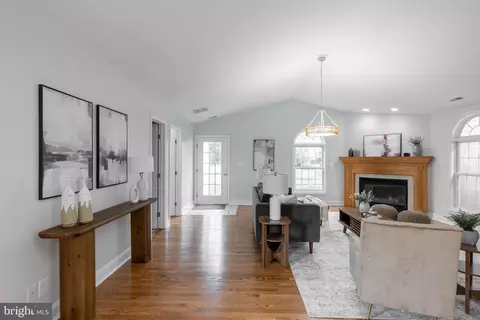 Entry Way - 1807 Sutton Ave, Halethorpe, MD 21227 photo 1 of 2