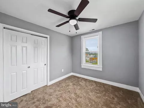 Bedroom - 5900 Hamilton Ave, Rosedale, MD 21237 photo 1 of 3