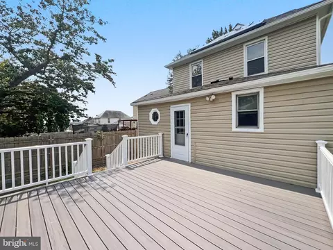 Exterior - 5900 Hamilton Ave, Rosedale, MD 21237 photo 1 of 4