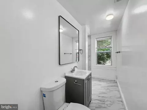 Bath - 5900 Hamilton Ave, Rosedale, MD 21237 photo 3 of 4